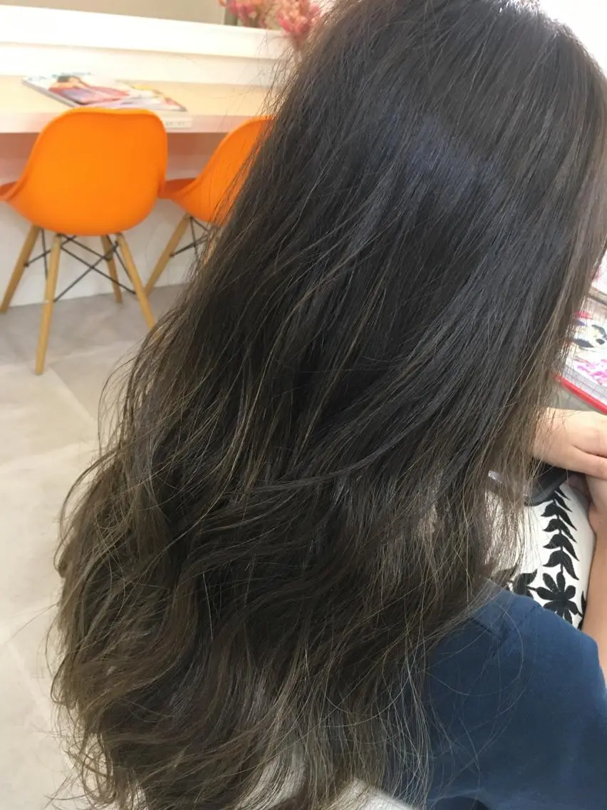 ロング カラー 髪質改善 中川 翔のヘアスタイル