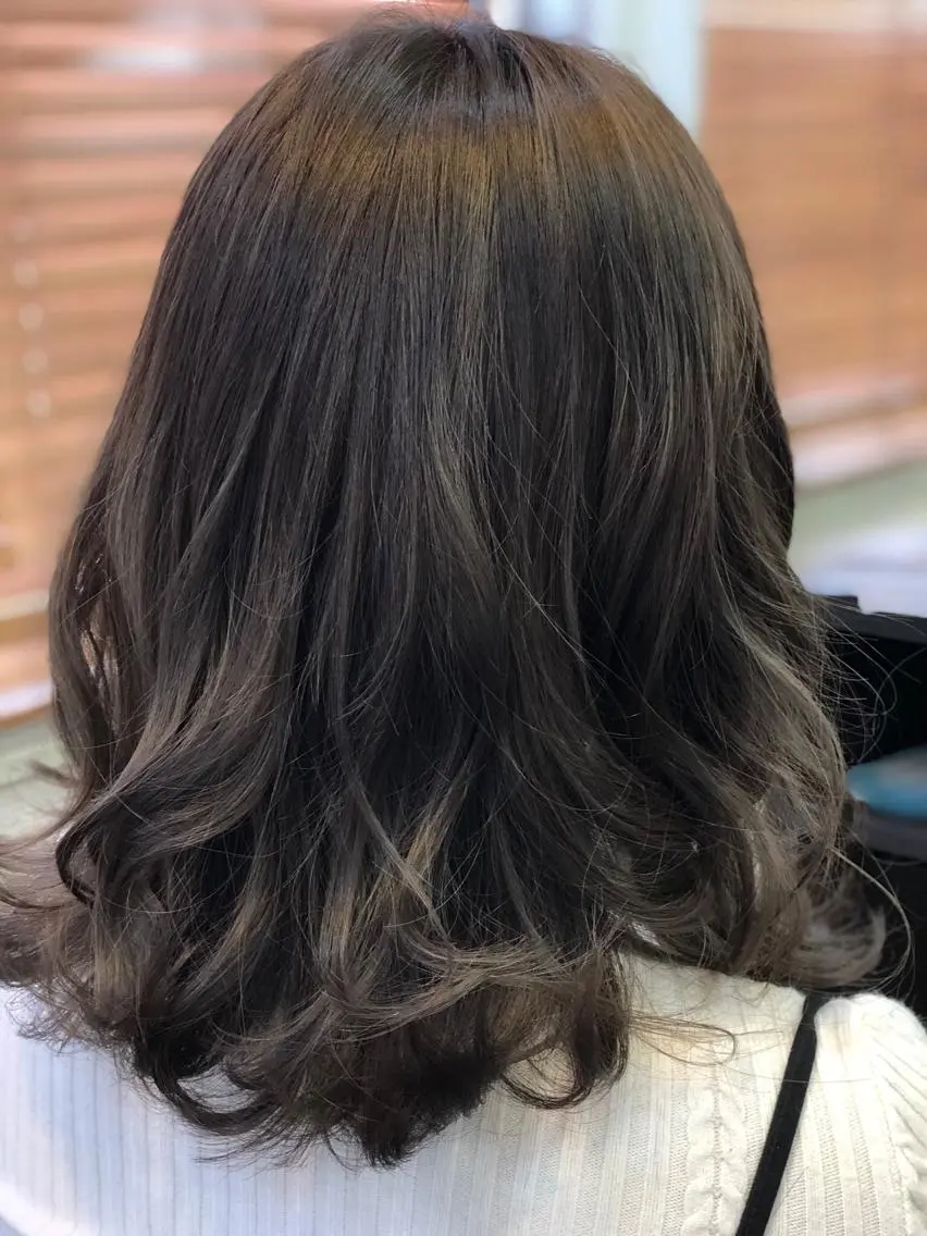 ミディアム カラー 増山 大起のヘアスタイル