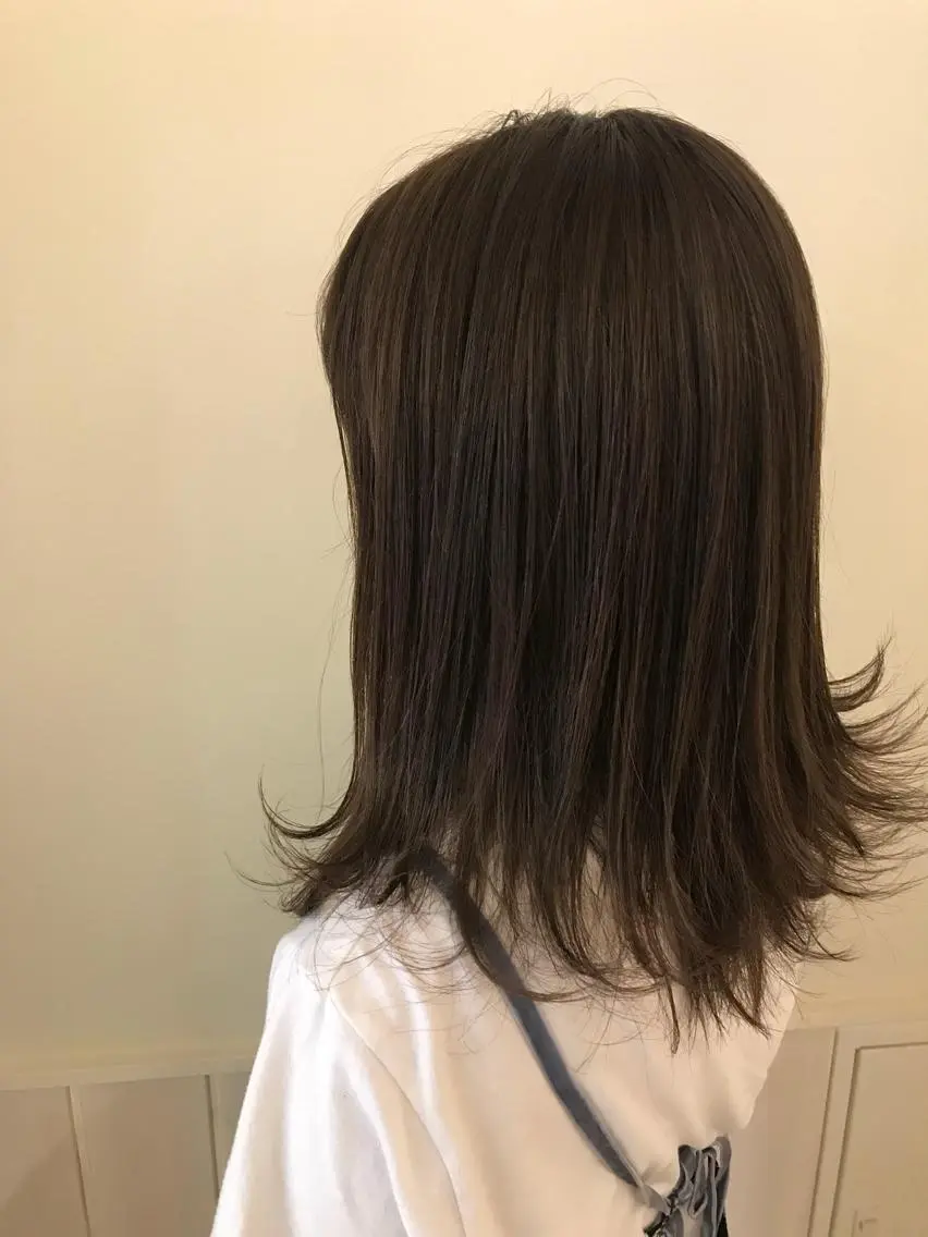ミディアム カラー ブルーカラー ブルージュ ハイライトカラー ハイライト 清水 ちひろ ✄トップスタイリストのヘアスタイル