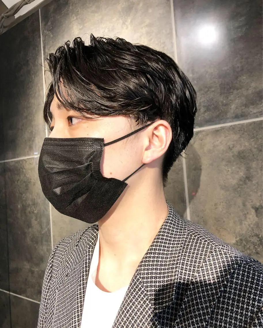 パーマ ヘアアレンジ メンズ センターパート メンズパーマ カット パーマ トリートメント ヘアセット メンズ特化✂️栗原 侑也のヘアスタイル