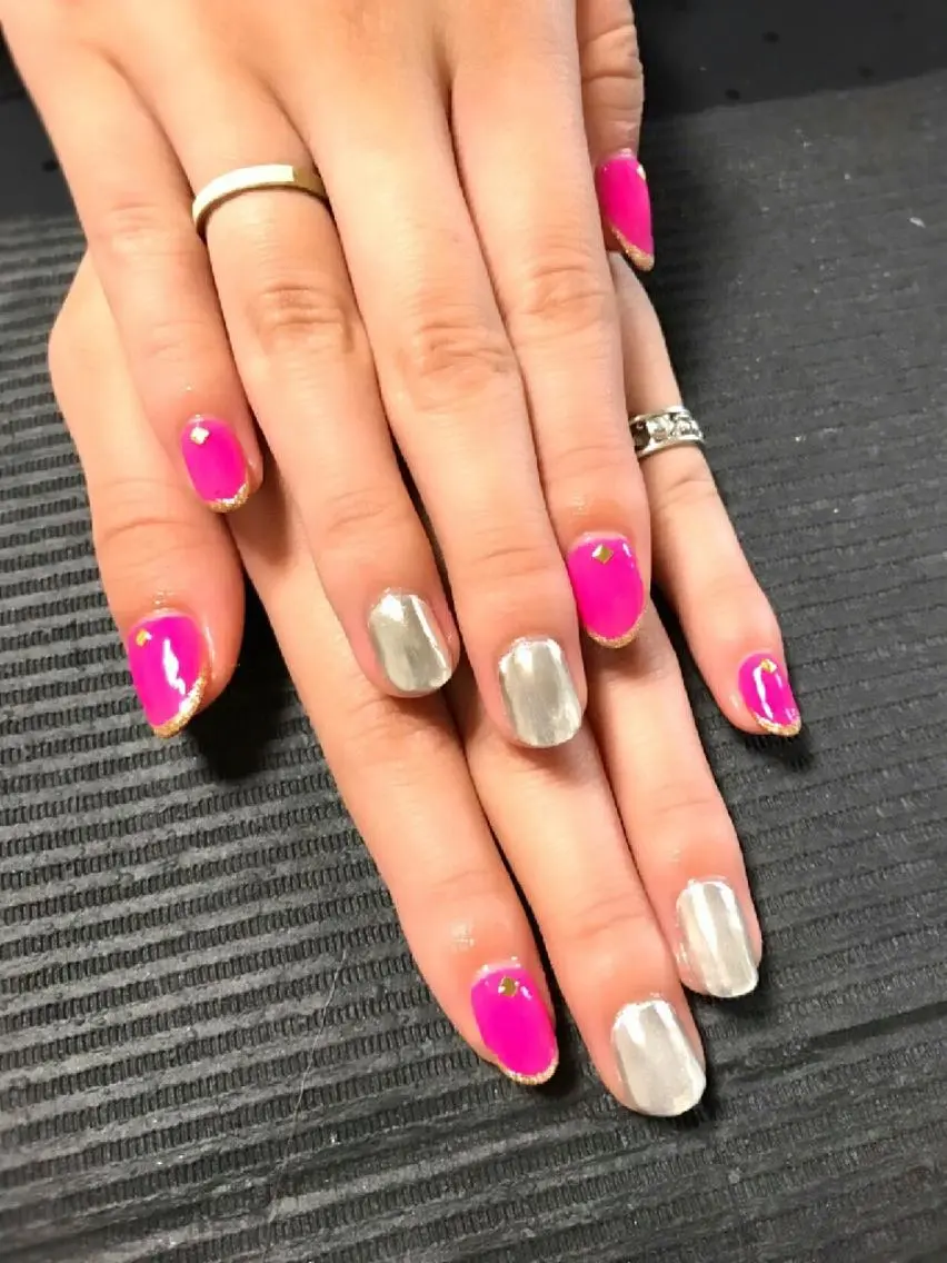 ネイル ミラーネイル モチの良さ◉ フィルインネイル♡のネイルデザイン
