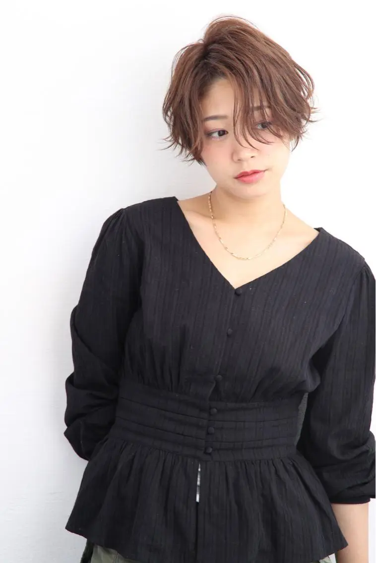 ショート カラー アッシュ 透明感カラー ハイライトカラー ハイライト ショートヘア カット ヘアカラー 吉村 信洋のヘアスタイル
