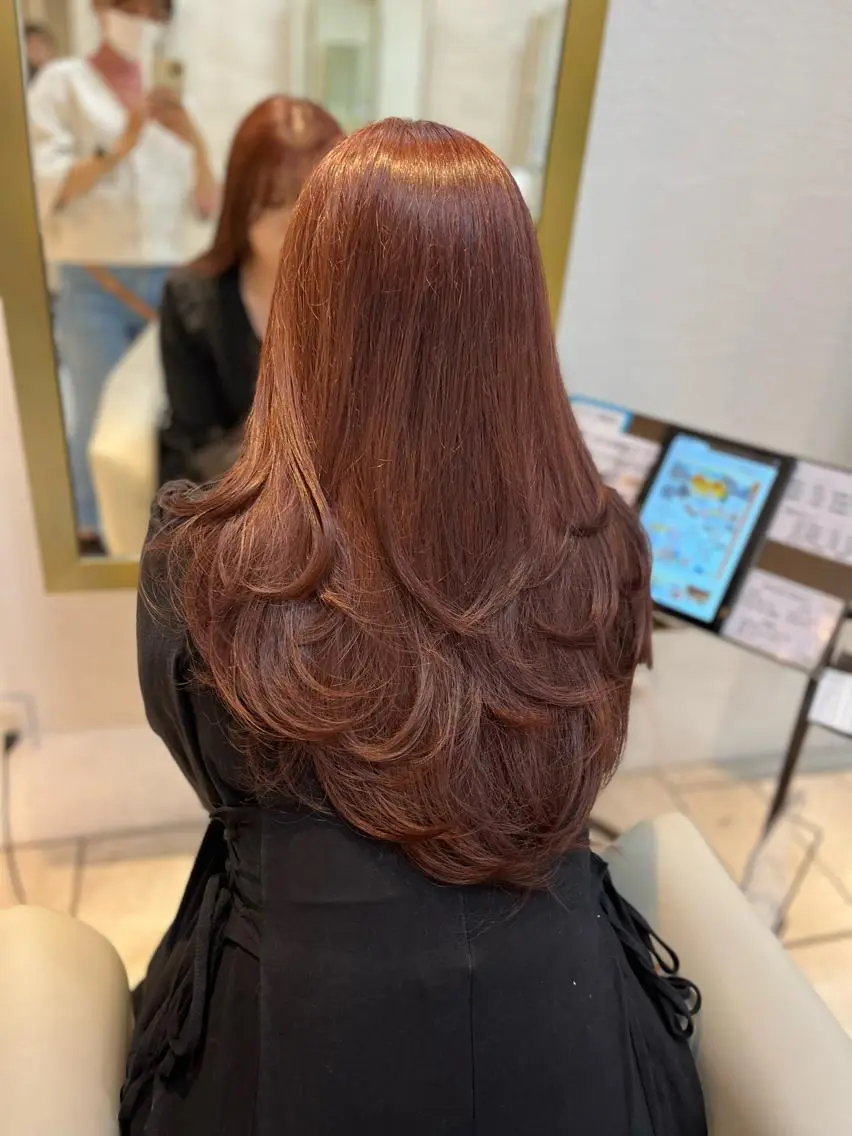 ロング カラー ブラウンカラー テラコッタ 羽根田 果奈のヘアスタイル