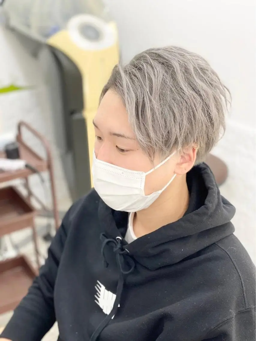 カラー メンズ シルバー カット ハイライト&曲がる 縮毛矯正特化 玉置のヘアスタイル
