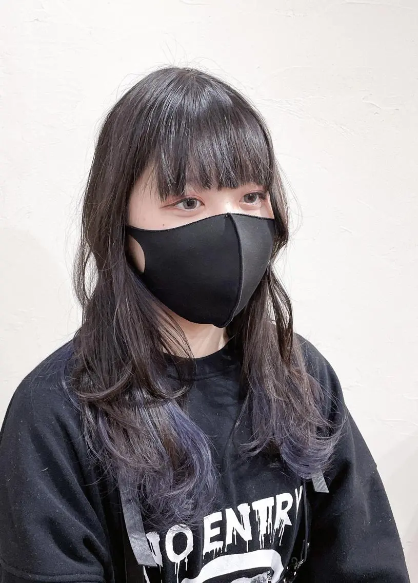 ロング カラー ロングレイヤー ブリーチ ブルーカラー ブルーバイオレット バイオレットカラー soin by poshのヘアスタイル