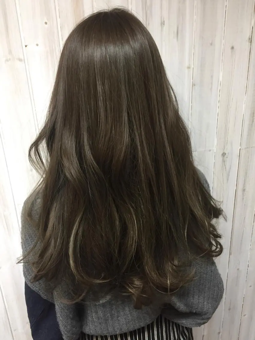 ロング カラー 吉祥寺aivee 若手注目スタッフのヘアスタイル