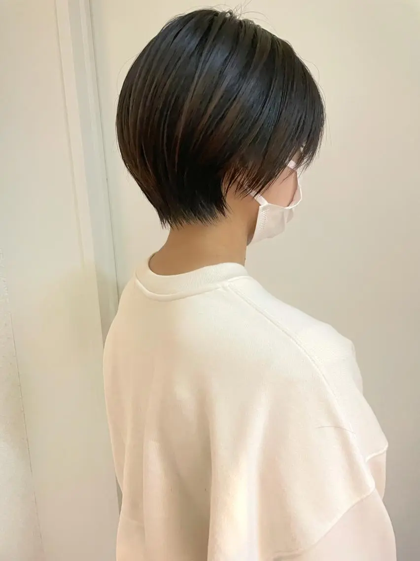 ショート カラー アッシュ ハイライトカラー ハイトーンカラー イルミナカラー インナーカラー カット ヘアカラー トリートメント 江上拓郎/ショート /酸性ストレートのヘアスタイル