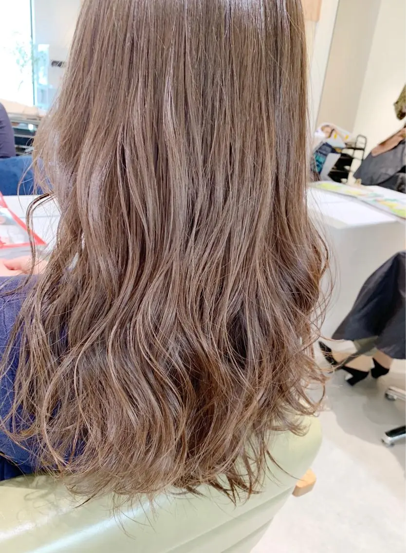 セミロング カラー グレージュ 【完全マンツー 恵比寿】佐藤 翔のヘアスタイル