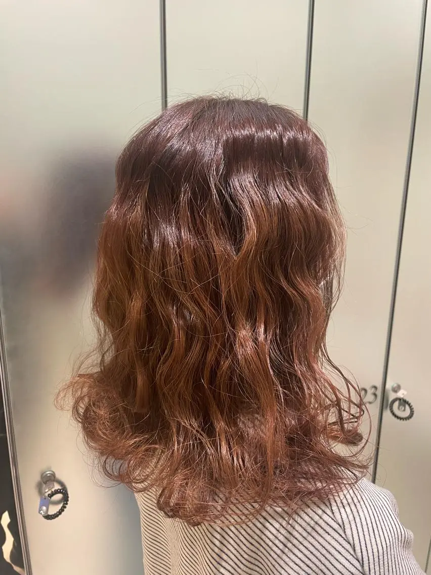 ミディアム カラー ヘアカラー Koharu 髪質改善カラーのヘアスタイル