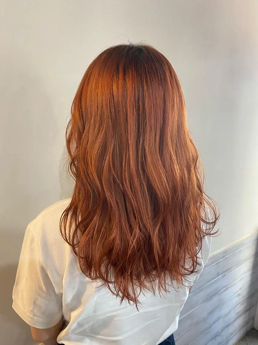 セミロング カラー オレンジ ヘアカラー オーナースタイリスト 奈須雄紀のヘアスタイル