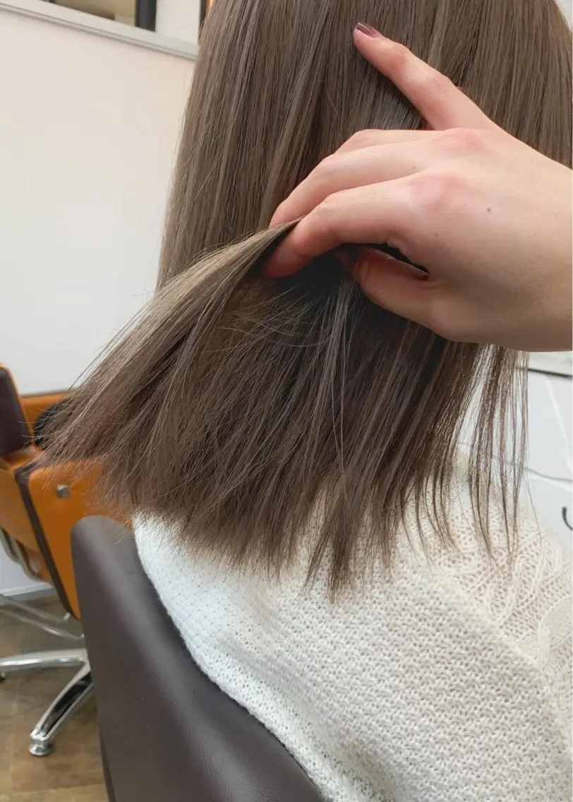 ミディアム カラー ベージュカラー ミルクティーベージュ 矢野 晃平のヘアスタイル