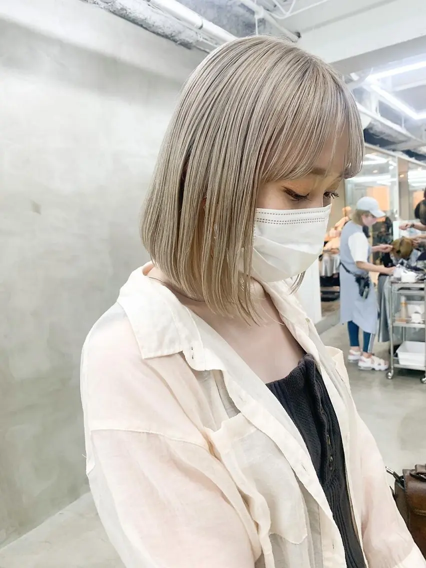 ミディアム カラー パーマ ヘアアレンジ メンズ ミディアムパーマ メンズバレイヤージュ メンズブリーチ センターパート フェードカット ヘアカラー トリートメント ハイトーン/レイヤー 🌸さくらのヘアスタイル