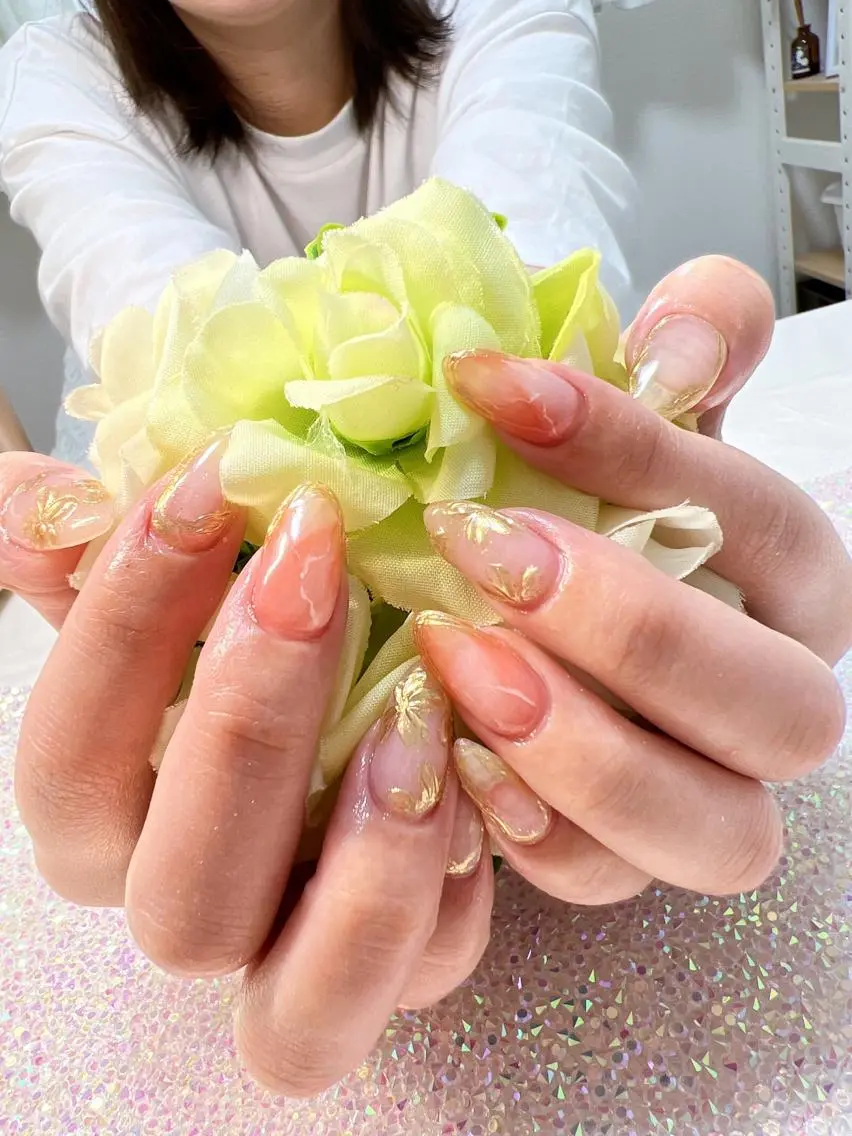 ネイル フラワーネイル ミラーネイル ニュアンスネイル coco nailのネイルデザイン