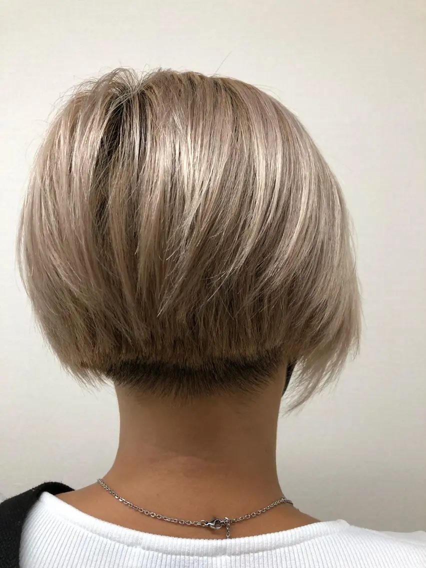 ショート 髪質改善⭐️透明感 カラーノグチショウタのヘアスタイル