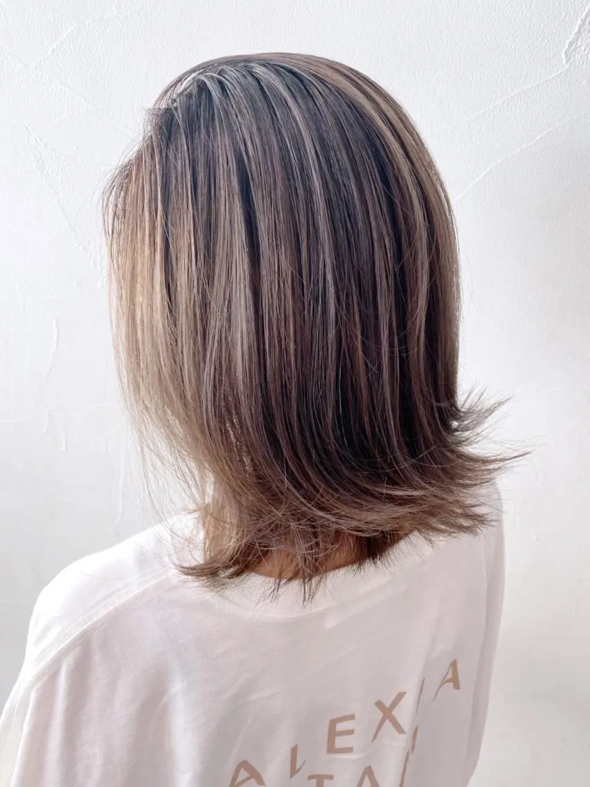 ミディアム カラー パーマ ヘアアレンジ ハイライトカラー 3Dハイライト ボブ ハイライト ITbyALBUM 八王子店のヘアスタイル