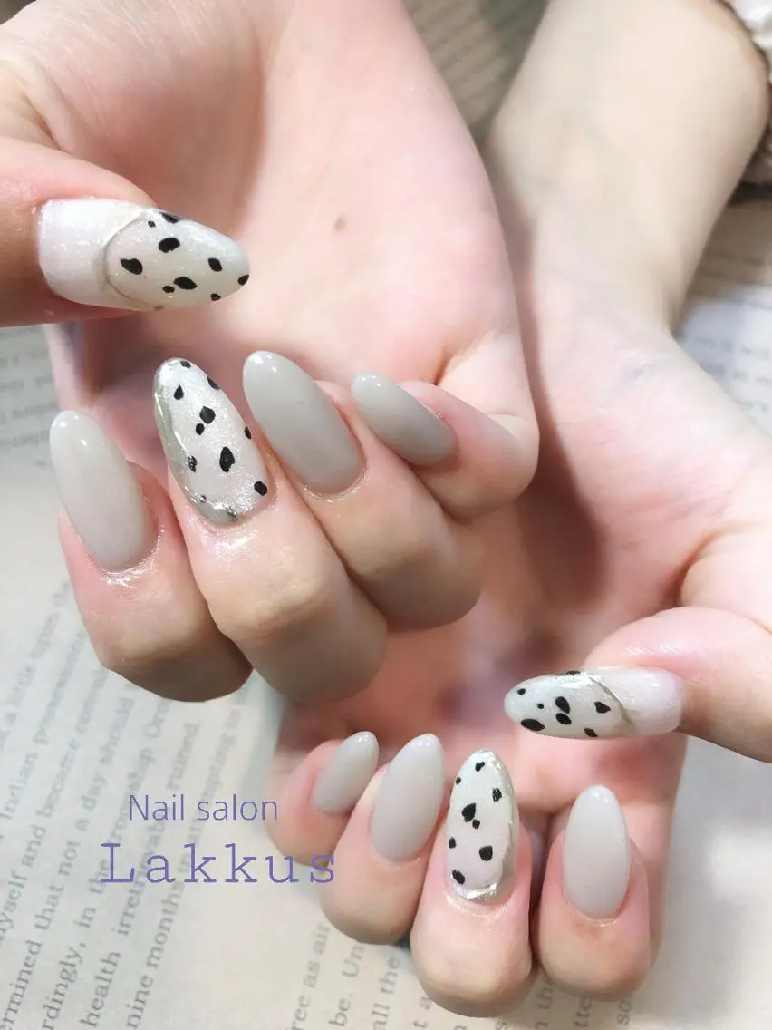 ネイル ミラーネイル ハンドネイル Lakkus T－Mのネイルデザイン
