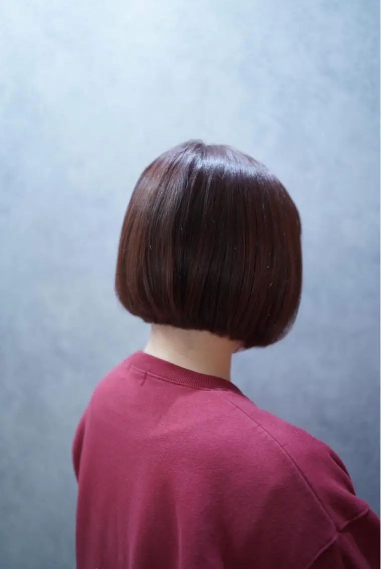 ショート カラー 伊藤 玲衣のヘアスタイル