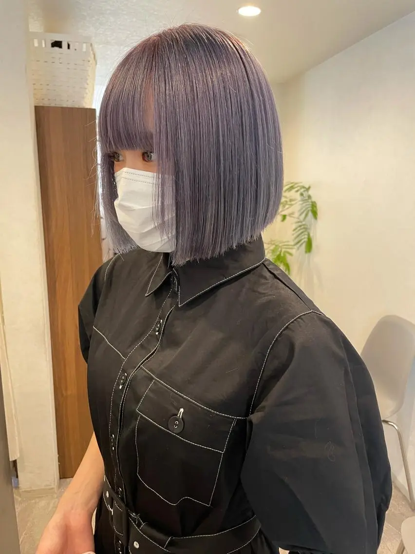 ショート カラー ブリーチ ケアブリーチ 透明感カラー イルミナカラー ラベンダーカラー カット ヘアカラー トリートメント 安藤 佑衣のヘアスタイル