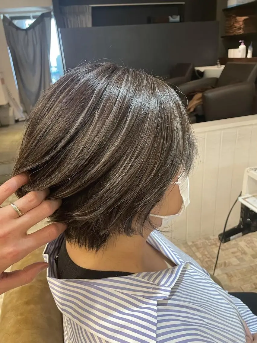 ショート お団子ヘア ミストバング ボブ ハイライト 姫カット 松本 湧貴 ショートスタイルのヘアスタイル