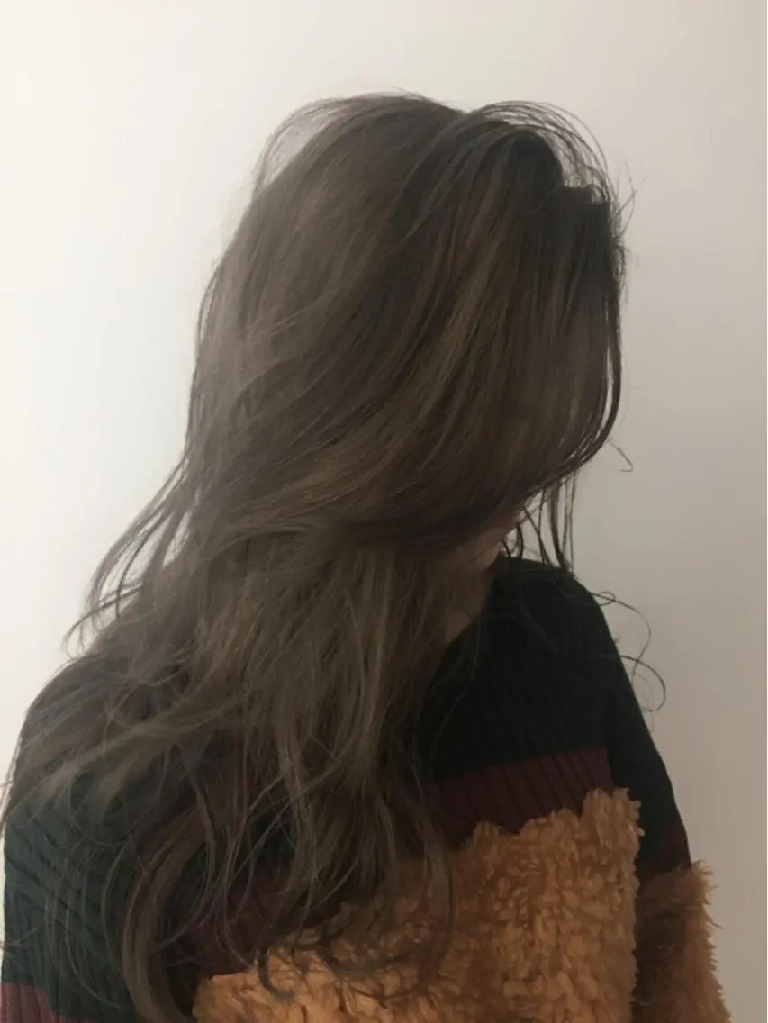 ロング カラー パーマ ヘアアレンジ アディクシーカラー 透明感カラー ハイライトカラー シルバー ハイライト ✨ハイクオリティ✨ 山本香也のヘアスタイル