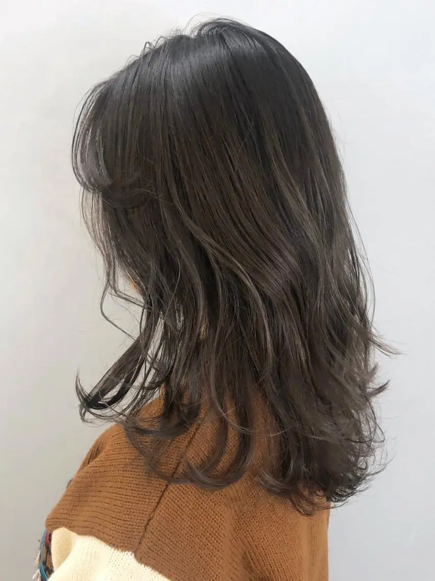 ミディアム カラー ヘアアレンジ パーマ アッシュ ITbyALBUM 中野店のヘアスタイル