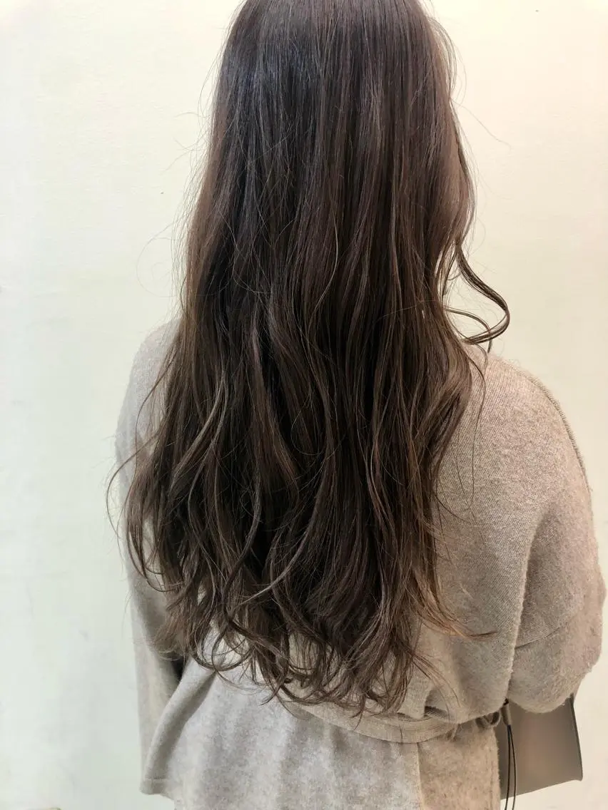 ロング カラー stylist 杉浦駿生のヘアスタイル