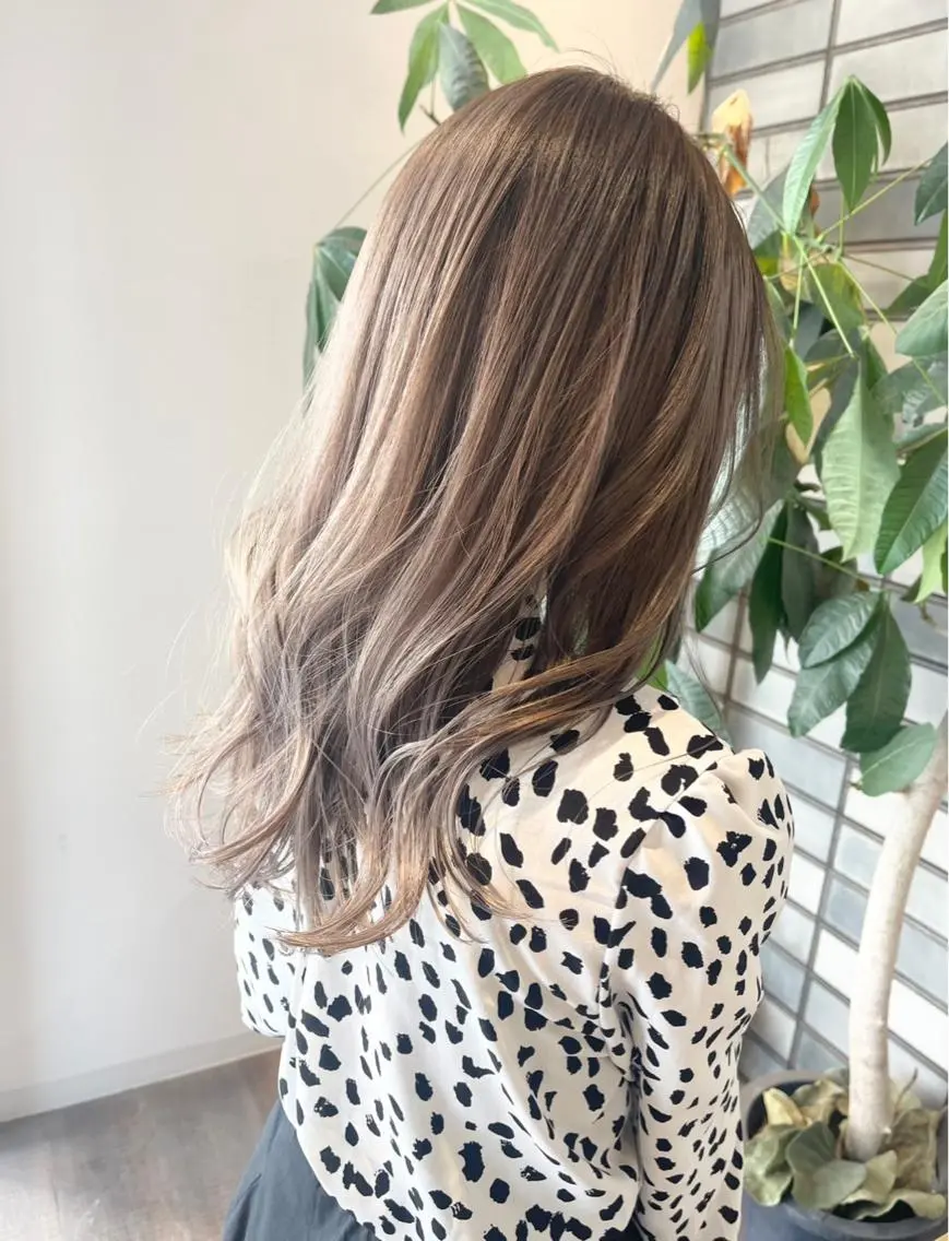 ロング カラー EIGHTSOL博多 筑紫口店 溝口里穂のヘアスタイル