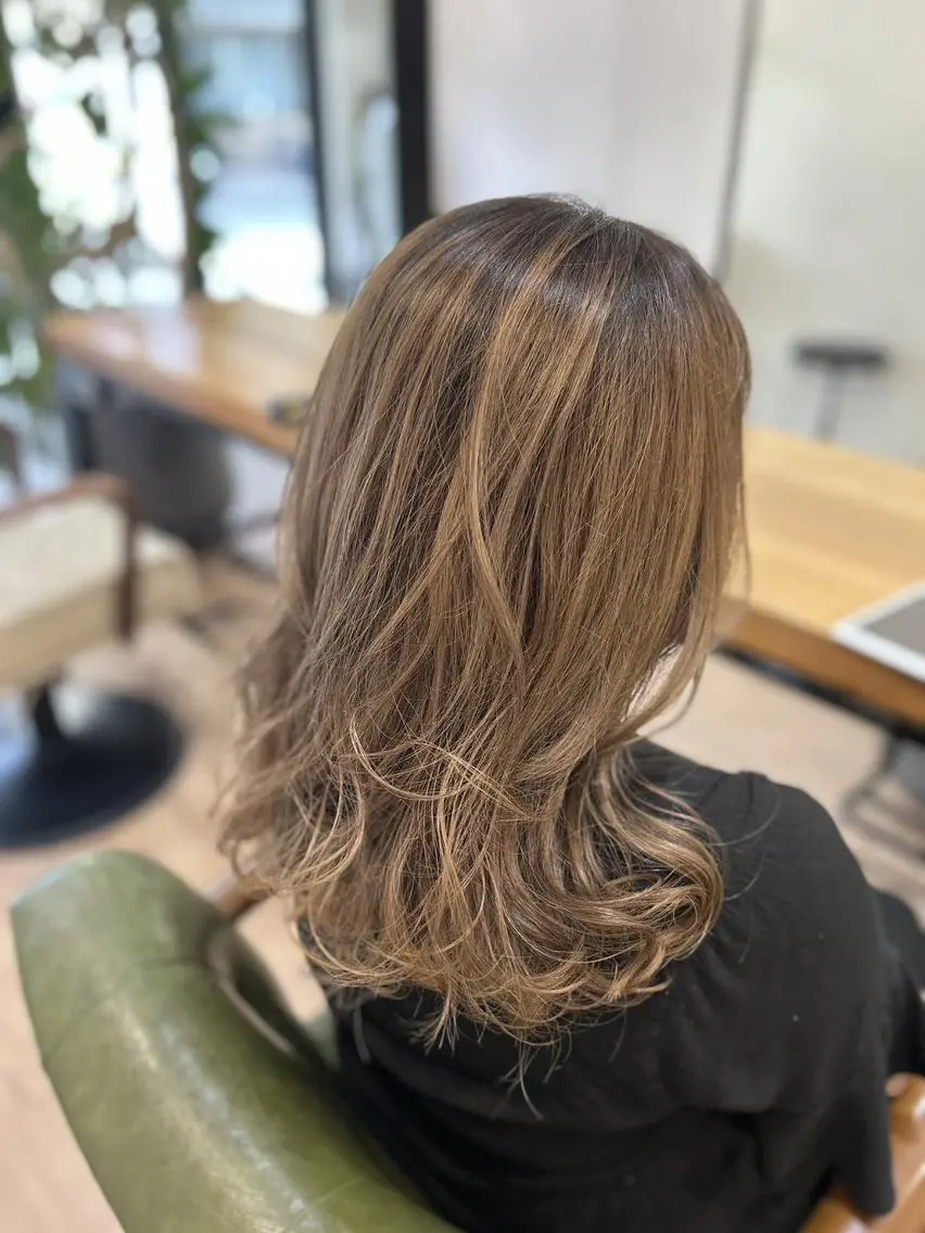 セミロング 似合わせ透明感カラー 宇治　ヤマノのヘアスタイル