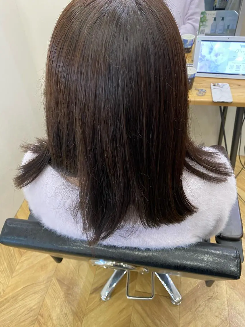 カラー グレージュ ピンクカラー 香川 航平のヘアスタイル