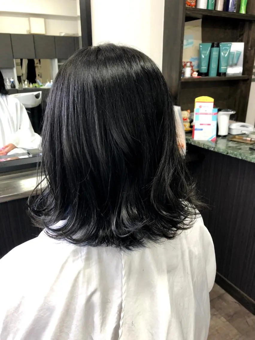 ミディアム 顔周りカット 田中 真理のヘアスタイル