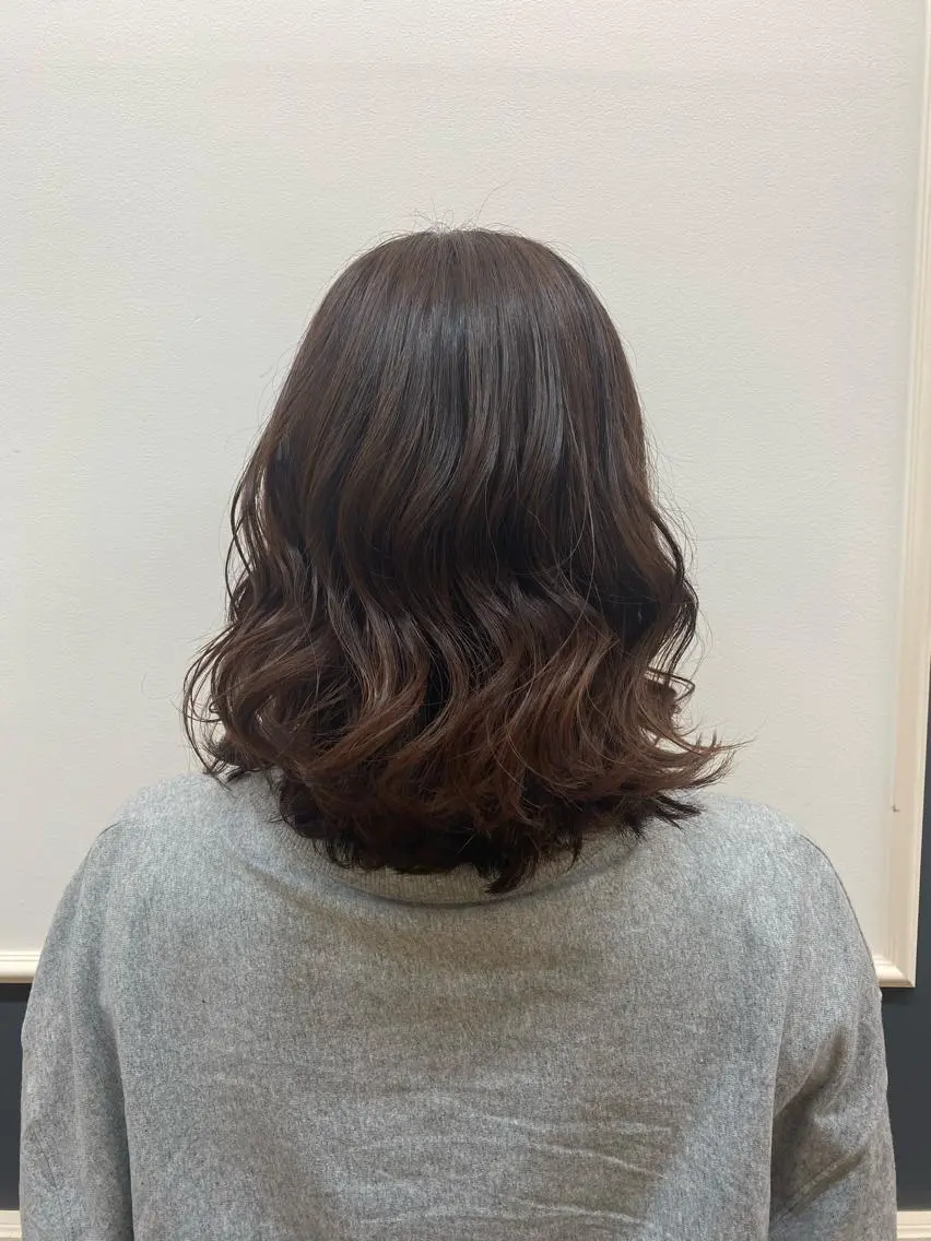 ミディアム カラー ヘアアレンジ 透明感カラー グレージュ 韓国ヘア sasugaのヘアスタイル