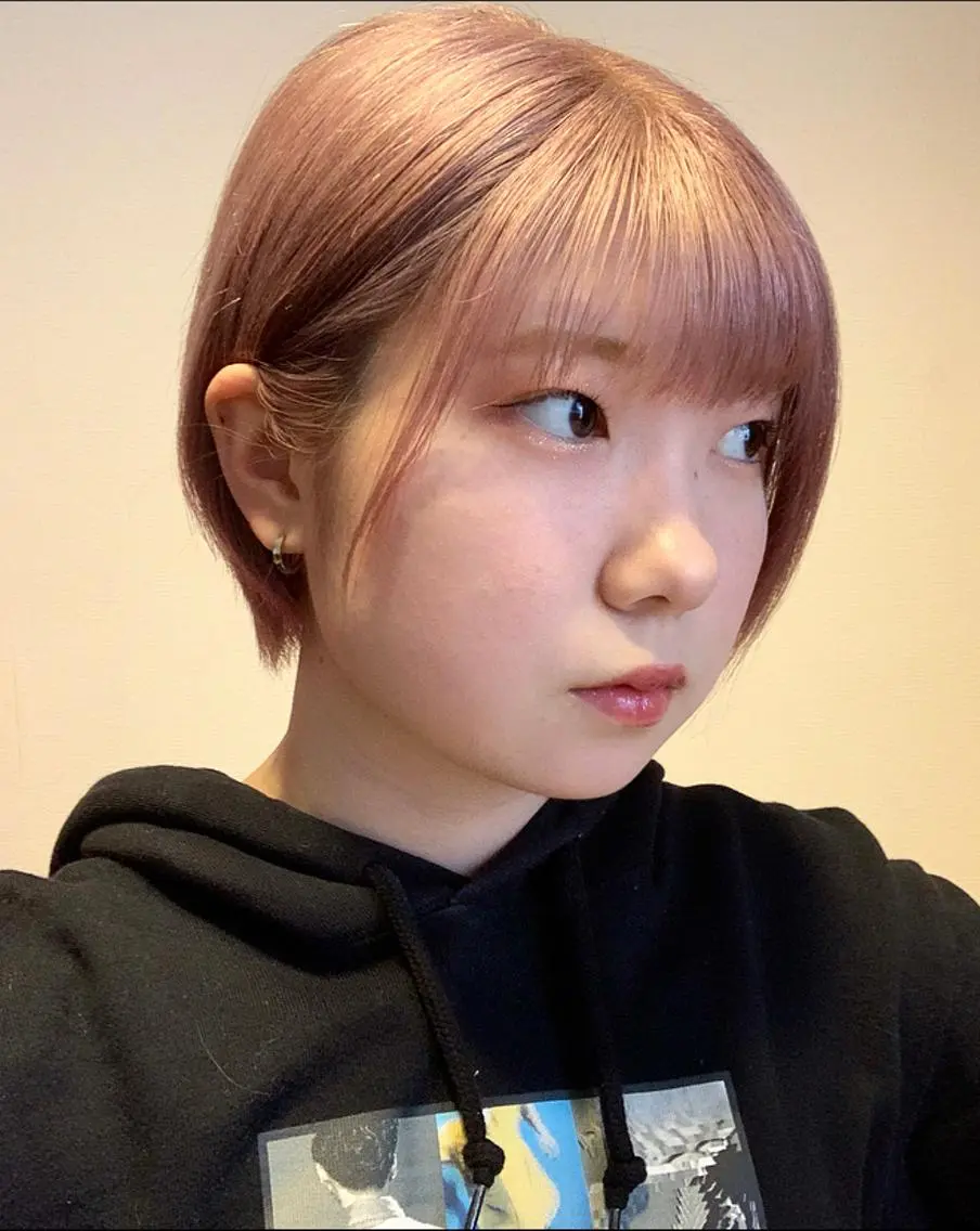 ショート カラー ハイトーンカラー ラベンダーカラー ピンクカラー ピンクラベンダー ハイトーン🤍 古江 実夢のヘアスタイル