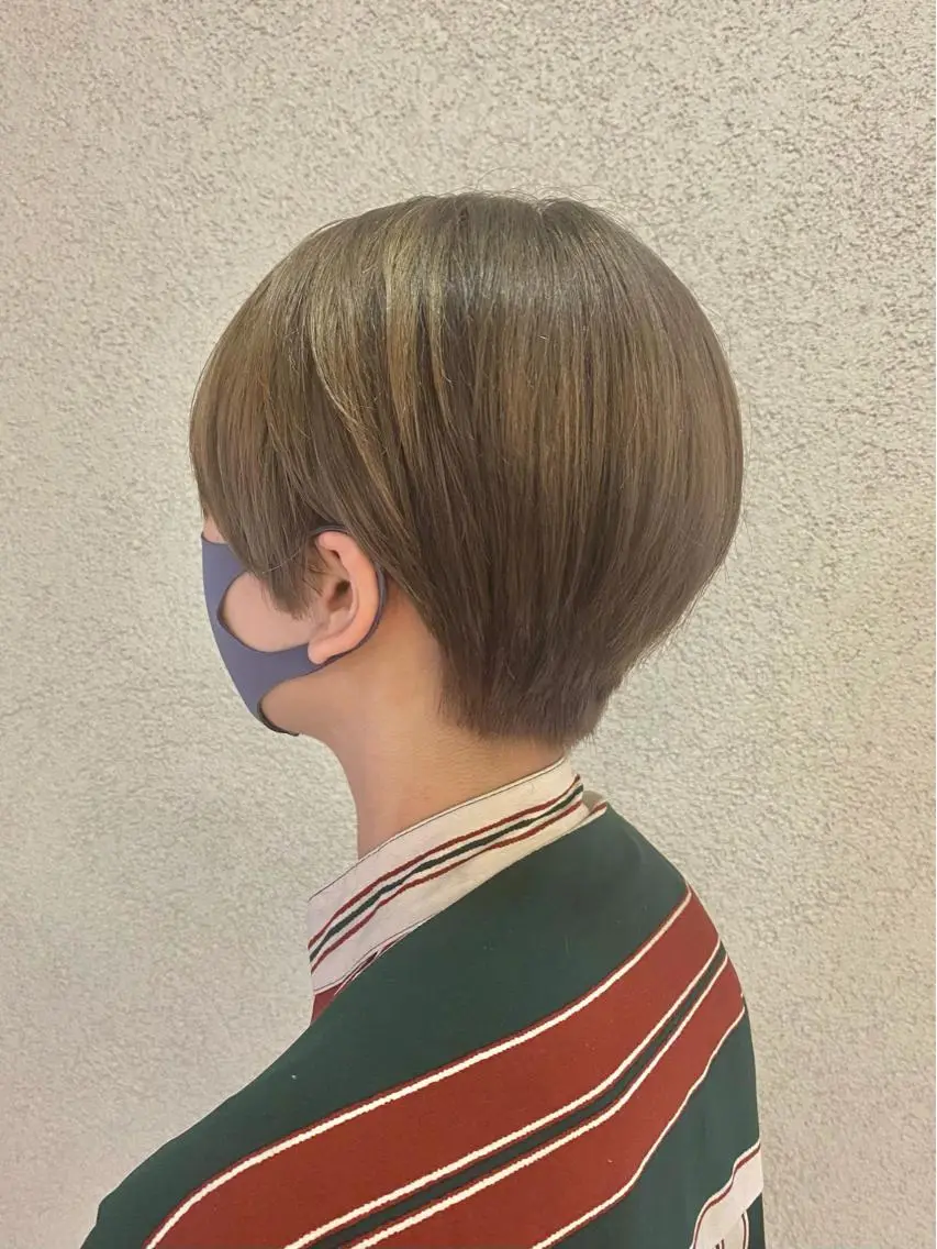 ショート カラー カット ヘアカラー トリートメント NATSUKI💟 EARTH二俣川のヘアスタイル