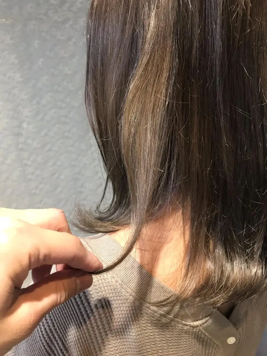 ミディアム レイヤーカット ヒラヤマ ユウスケのヘアスタイル
