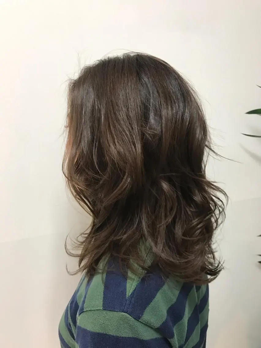 セミロング 大石 さやかのヘアスタイル