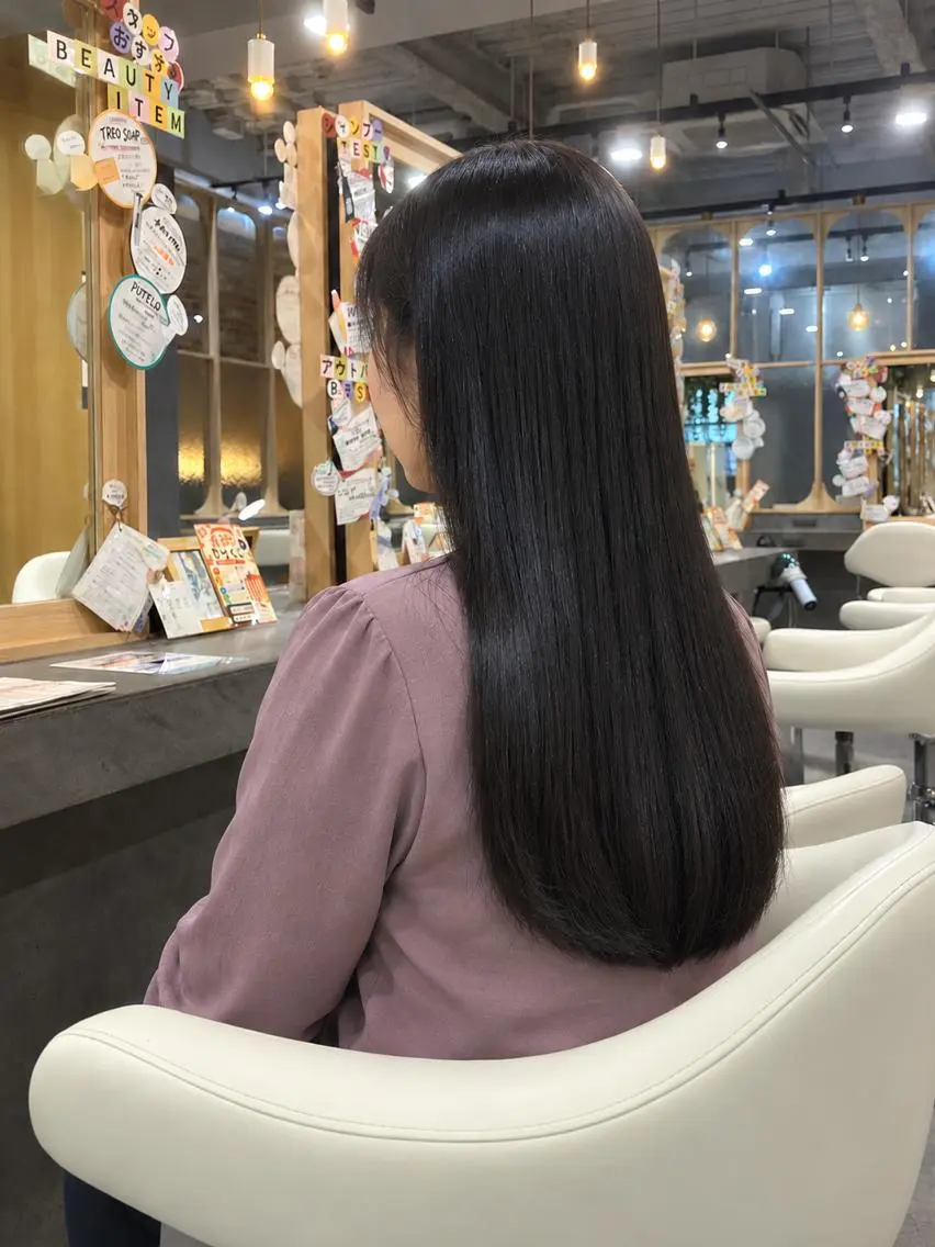 ロング 川畑 理花のヘアスタイル