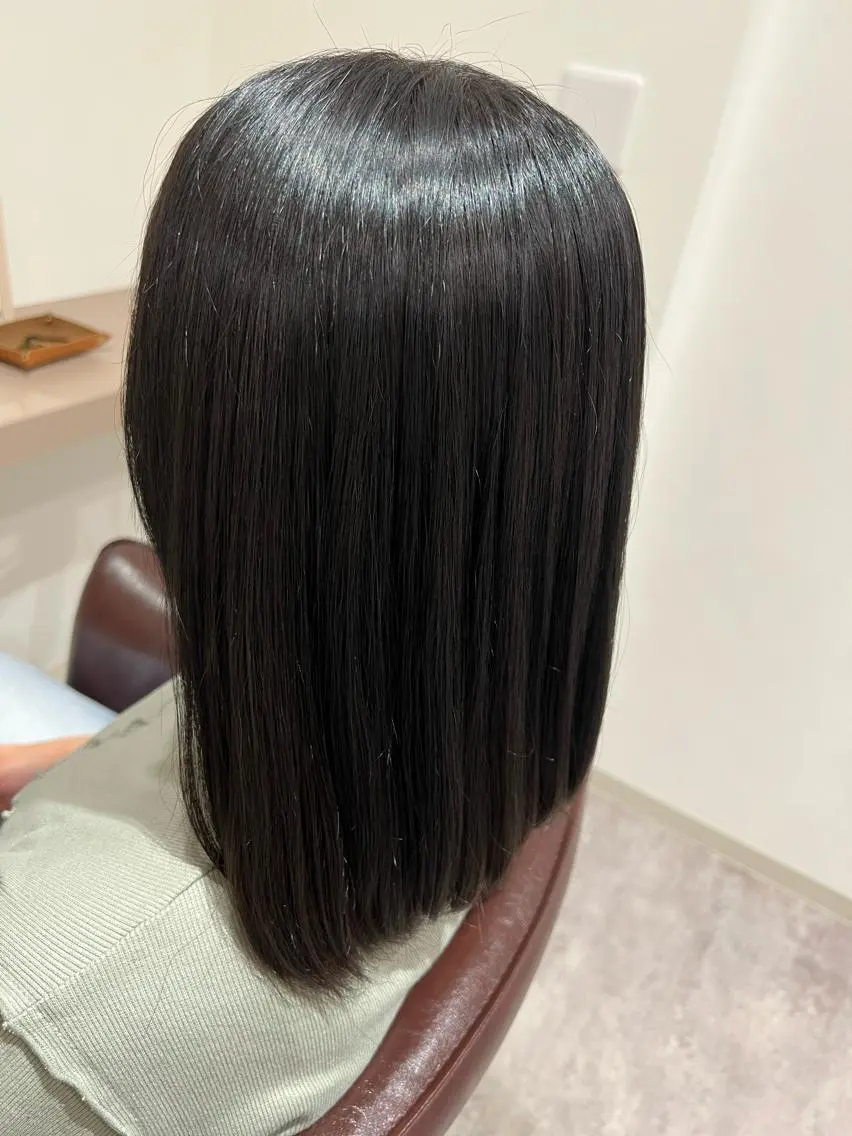 ミディアム カット ヘアカラー 縮毛矯正 井上 美春のヘアスタイル