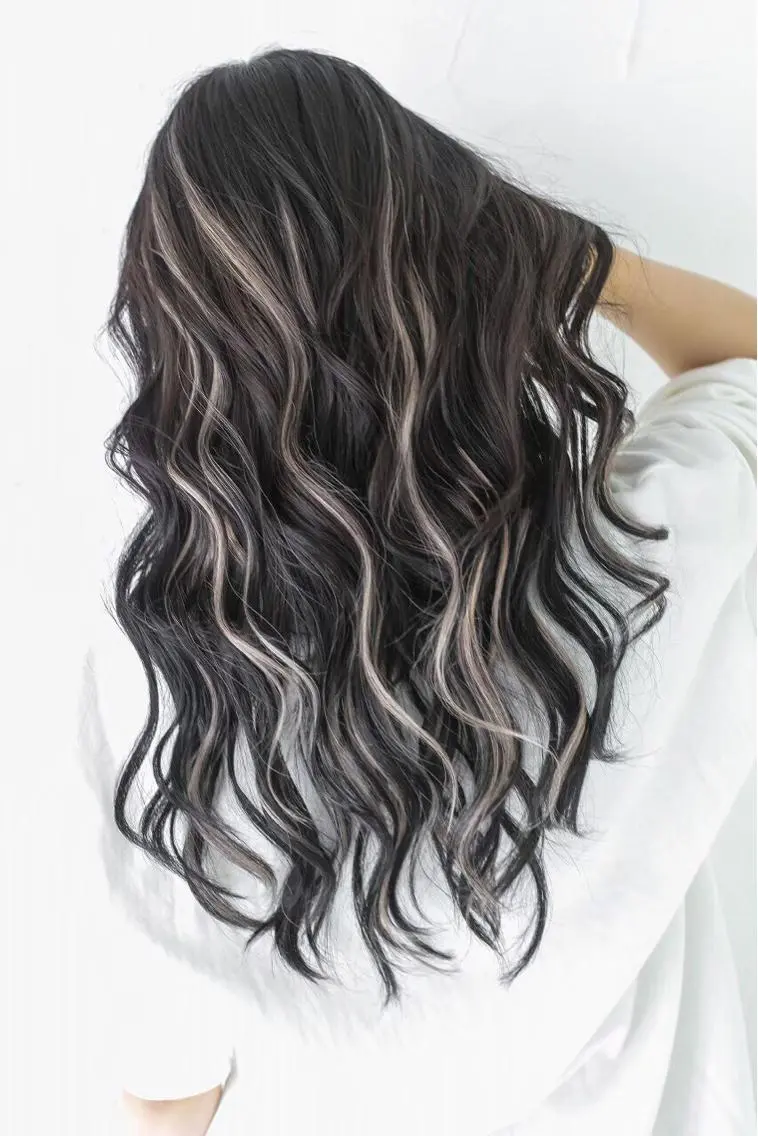 セミロング シールエクステ エクステ ハイライト 🇺🇸ハイライト特 化美容師🇺🇸漆沢のヘアスタイル