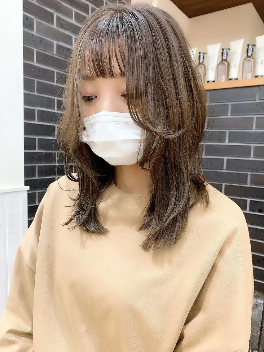 セミロング カラー パーマ ヘアアレンジ メンズ キッズ ネイル マツエク・マツパ レイヤーカット/ 巻ける縮毛矯正のヘアスタイル