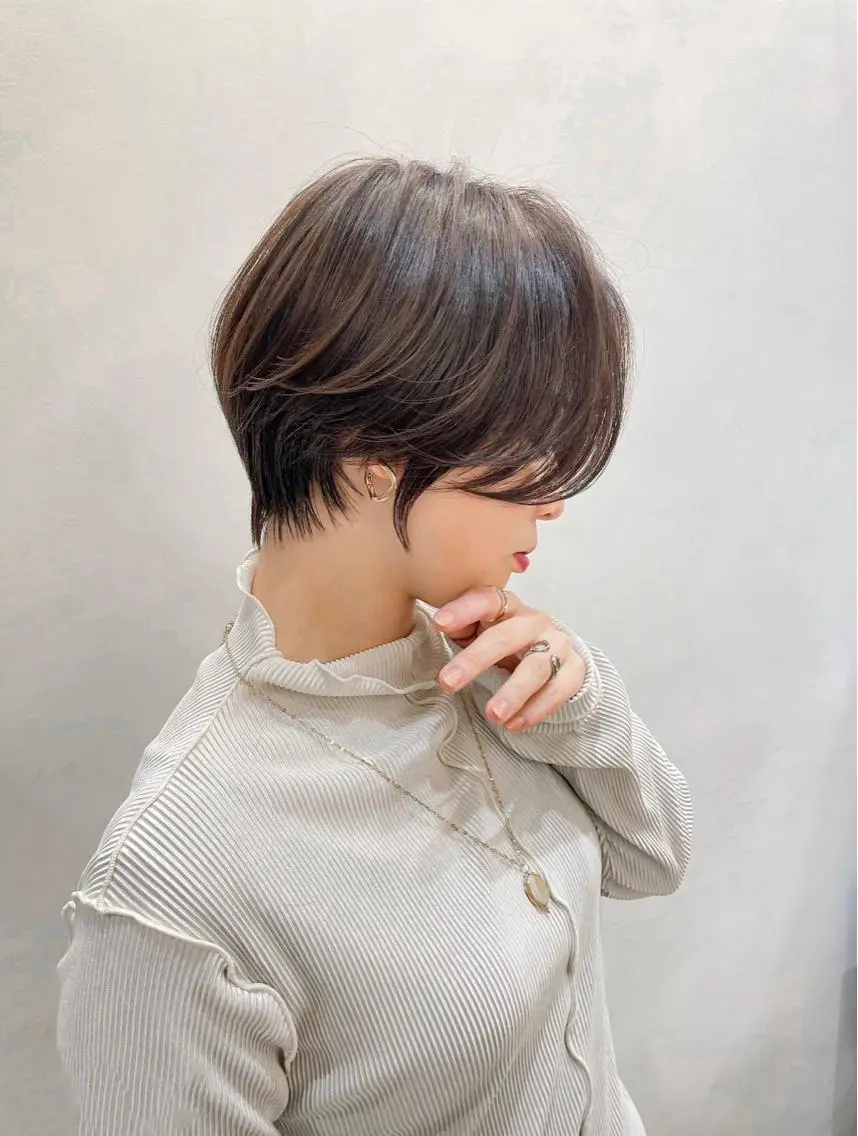 ショート シノハラ ガクト ショート/白髪ぼかしのヘアスタイル
