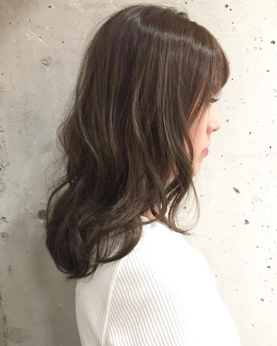 セミロング 稲田 結衣夏のヘアスタイル