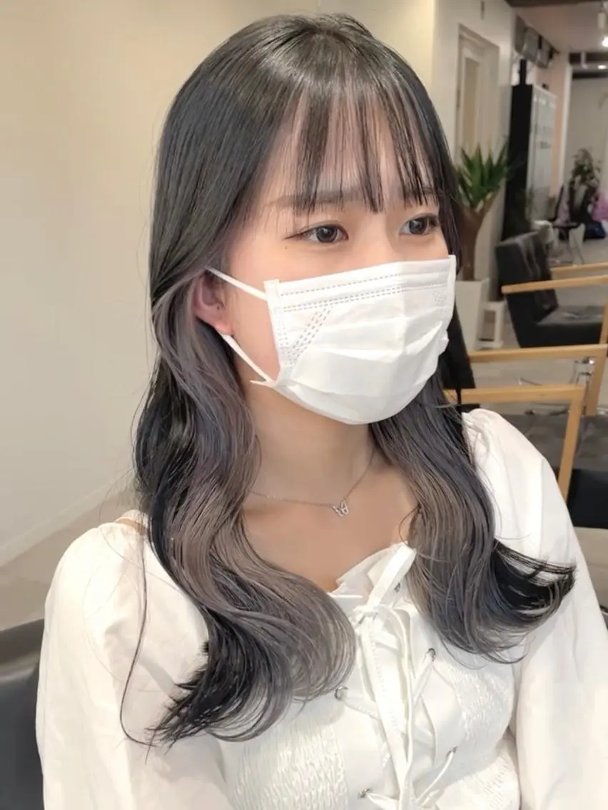 カラー ハイトーンイヤ リングカラー清水隆央のヘアスタイル