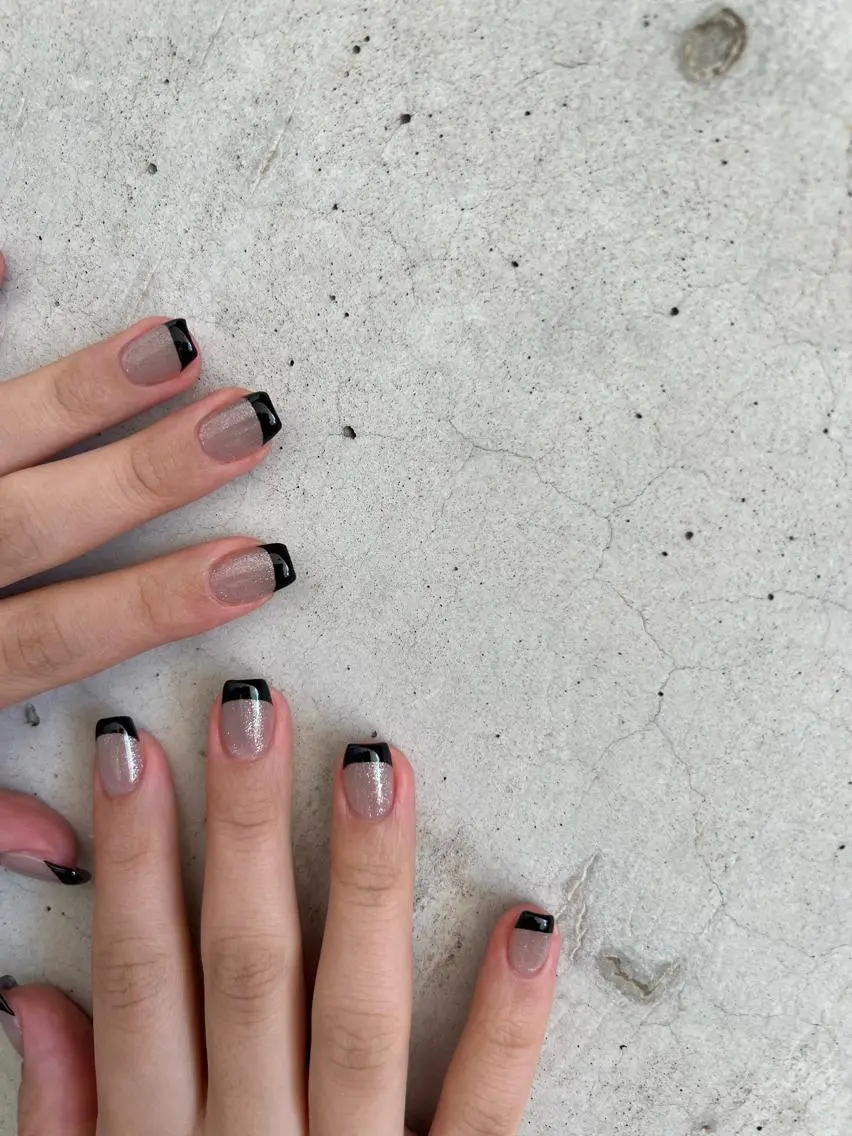 ネイル フレンチネイル ラメ(グリッター) 持ち込み ニュアンスネイル Charme. NOBUKOのネイルデザイン