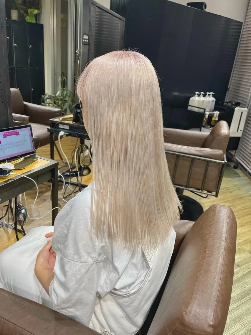 セミロング カット ヘアカラー ハイトーンNo.1✨ パーマ✨イマイタツヤのヘアスタイル