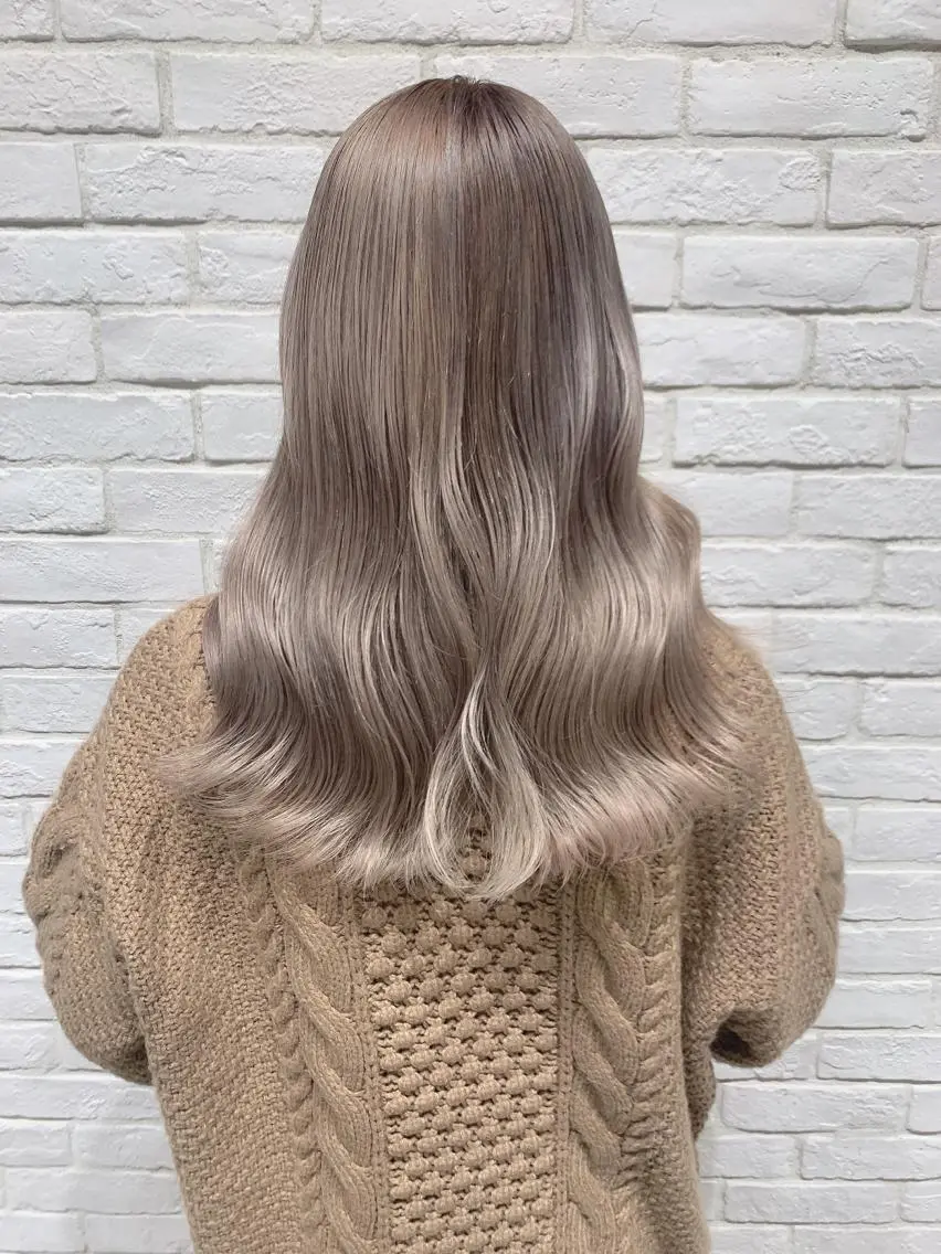ロング 〜貴女の人生に寄り添 う〜オダ　ジュンペイのヘアスタイル