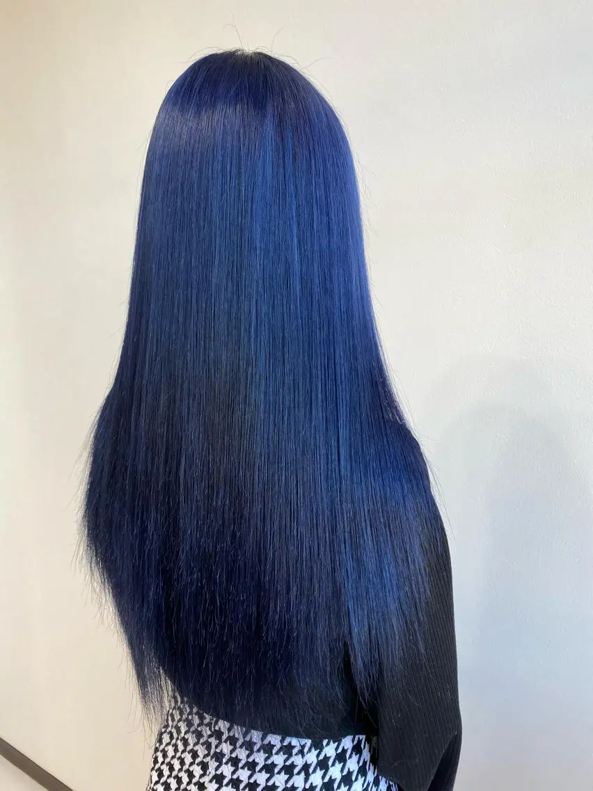 ロング カラー ブリーチ 松本 菜那のヘアスタイル