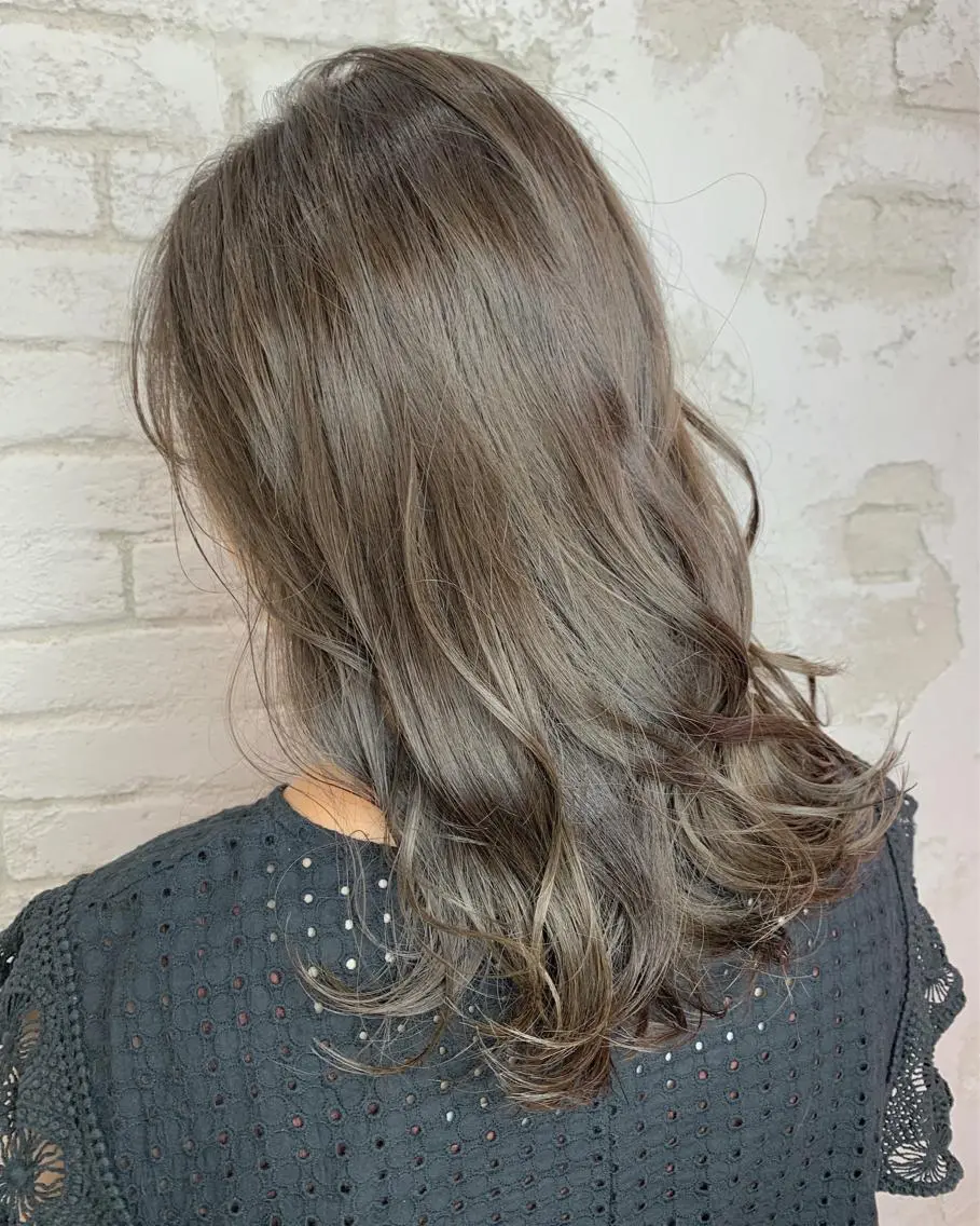 ミディアム 🌈白髪ぼかし特化 🌈naokoのヘアスタイル