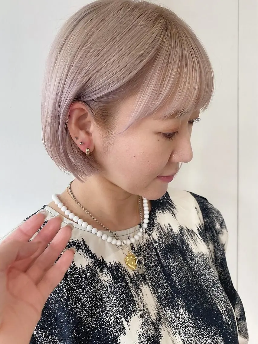ミディアム カラー パーマ ヘアアレンジ メンズ ミディアムパーマ メンズバレイヤージュ メンズブリーチ センターパート フェードカット ハイトーン/レイヤー 🌸さくらのヘアスタイル