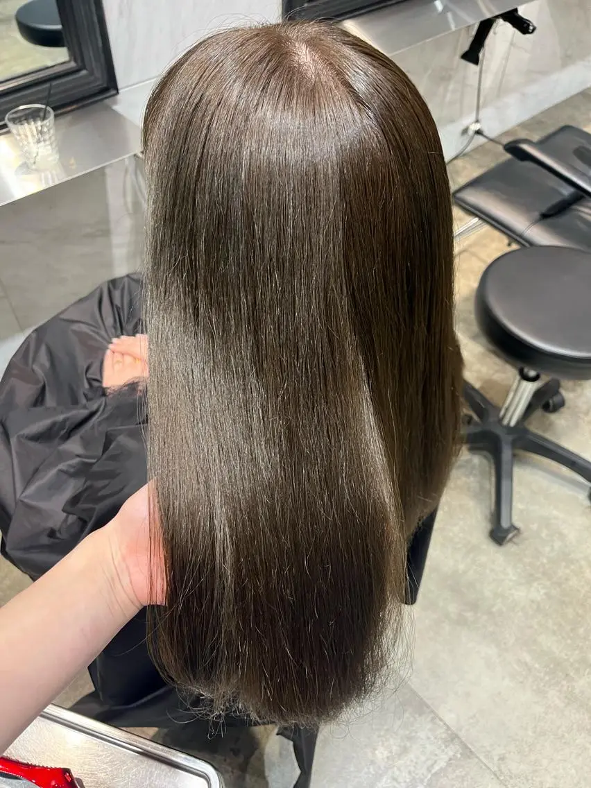 ロング カラー ベージュカラー オリーブベージュ littlenene /たちばなのヘアスタイル