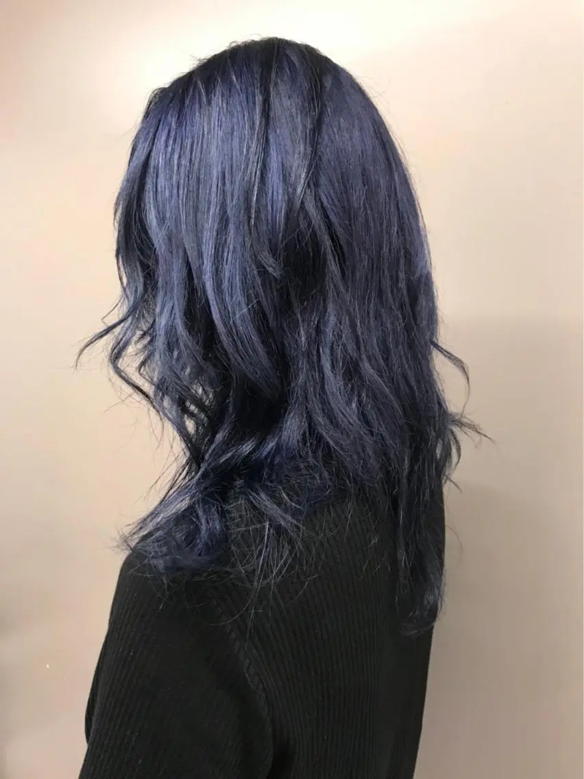 ミディアム カラー ヘアアレンジ ブリーチ ブルーカラー 透明感カラー ハイトーンカラー ダブルカラー｜ なおき｜池袋美容師のヘアスタイル